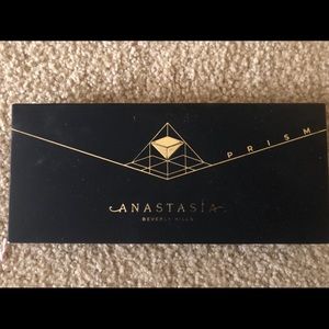 Anastasia Beverly Hills eyeshadow